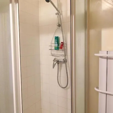 Semesterbostad Maison De Caractere Pres Des Volcans D'auvergne, 3 Chambres, Grand Jardin, Animaux Admis, Internet. - Fr-1-742-390